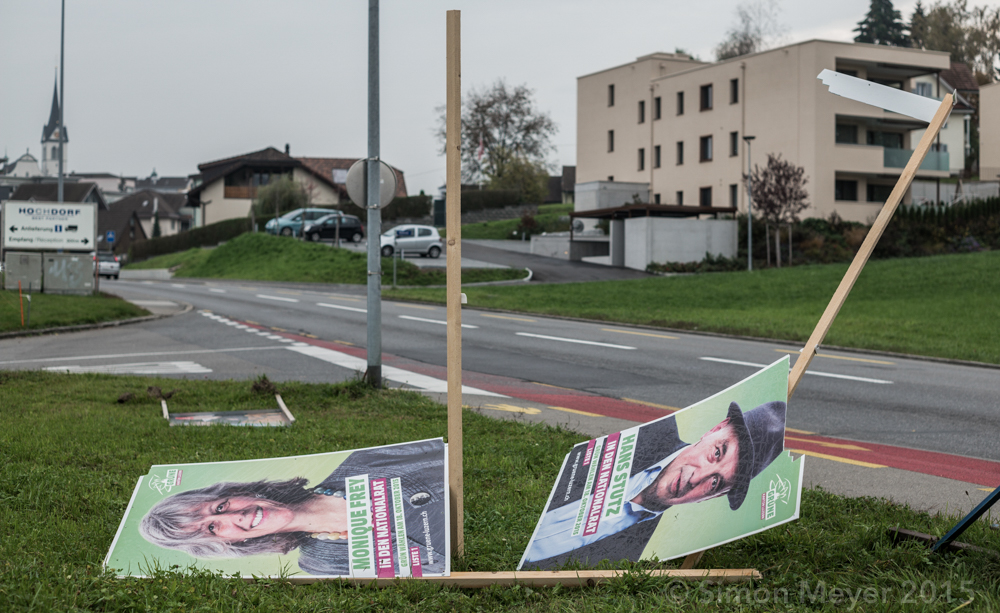 Zerstörte Wahlplakate