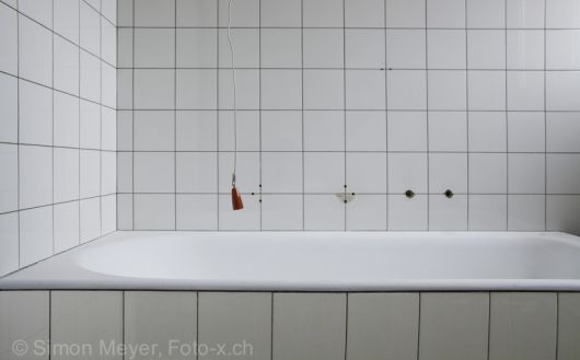 Badewanne mit Notbremse